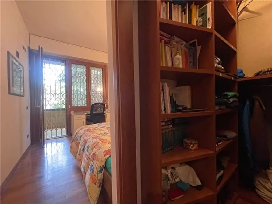 Immagine 20 di Appartamento in vendita  a Firenze