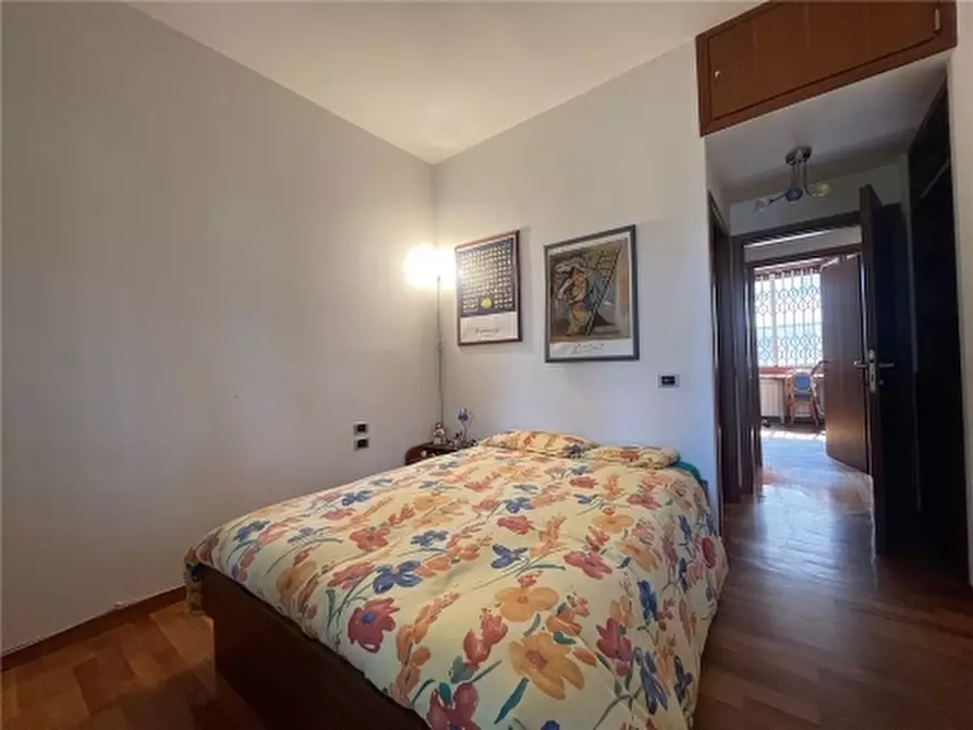 Immagine 21 di Appartamento in vendita  a Firenze