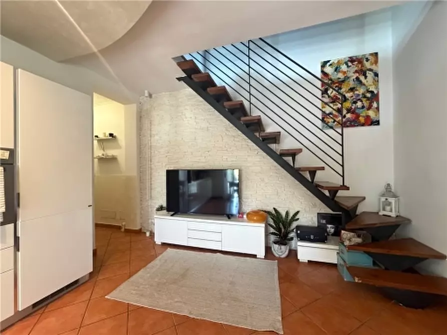 Immagine 4 di Appartamento in vendita  a Firenze