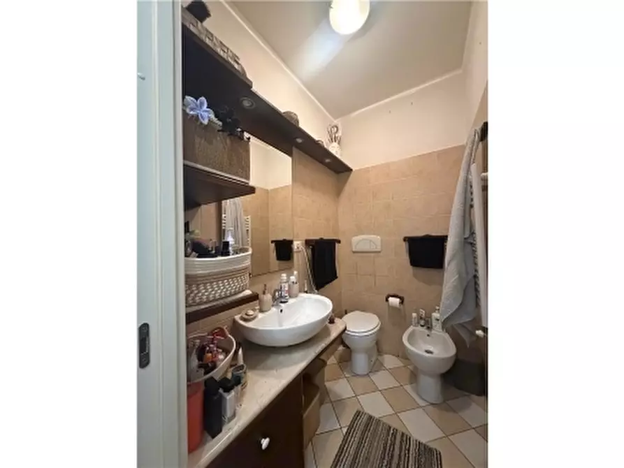 Immagine 12 di Appartamento in vendita  a Firenze