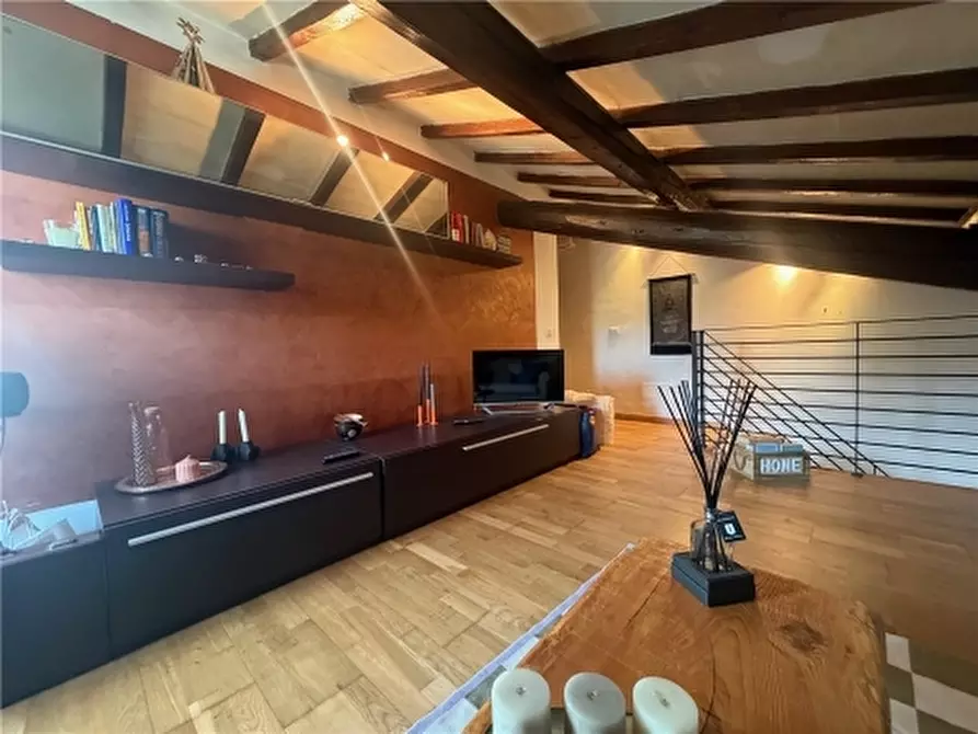 Immagine 14 di Appartamento in vendita  a Firenze