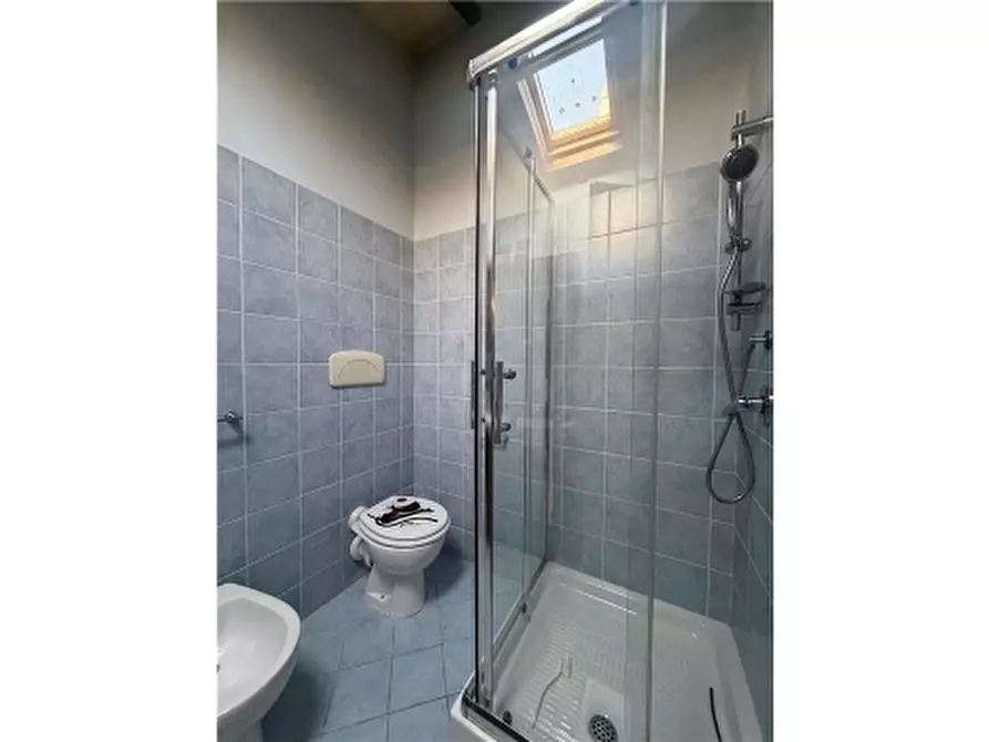 Immagine 17 di Appartamento in vendita  a Firenze