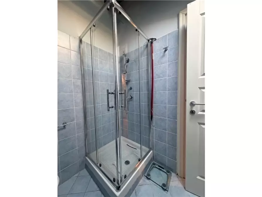 Immagine 19 di Appartamento in vendita  a Firenze