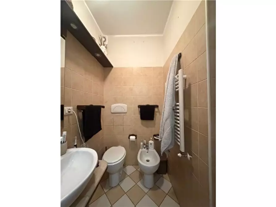 Immagine 27 di Appartamento in vendita  a Firenze