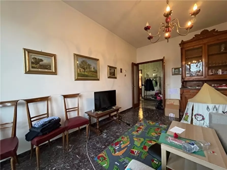 Immagine 3 di Appartamento in vendita  a Firenze