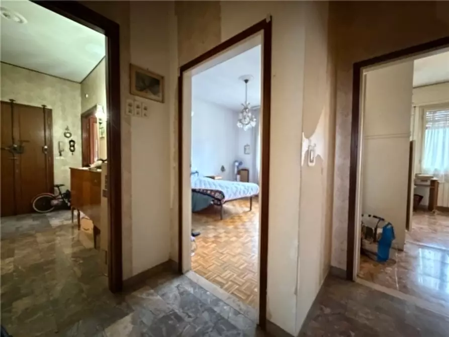 Immagine 17 di Appartamento in vendita  a Firenze