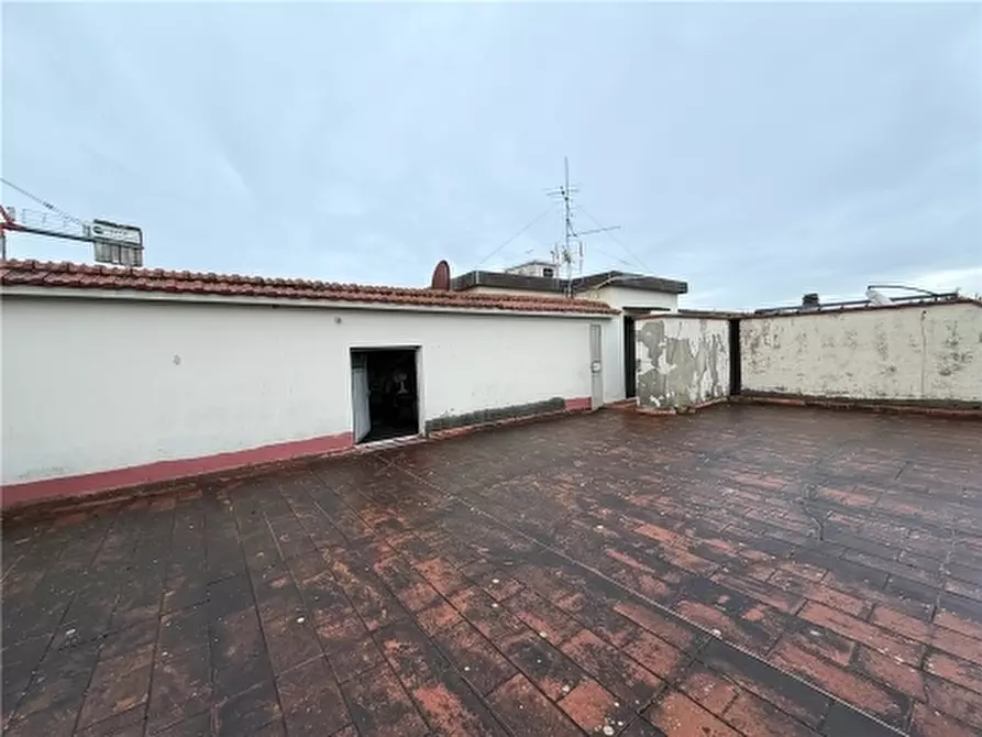 Immagine 25 di Appartamento in vendita  a Firenze