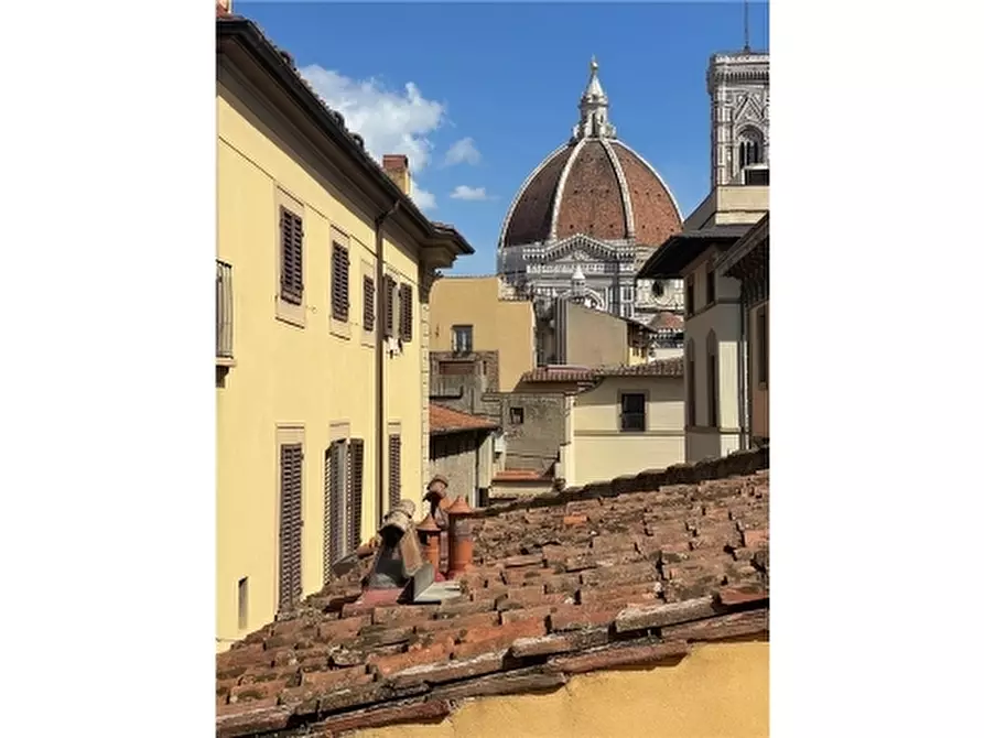 Immagine 1 di Appartamento in vendita  a Firenze