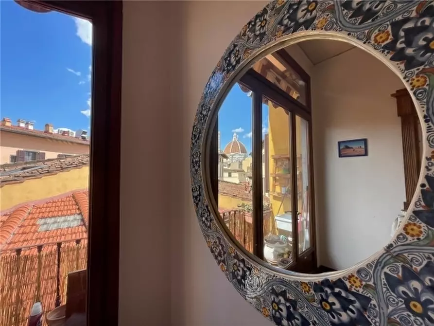 Immagine 5 di Appartamento in vendita  a Firenze