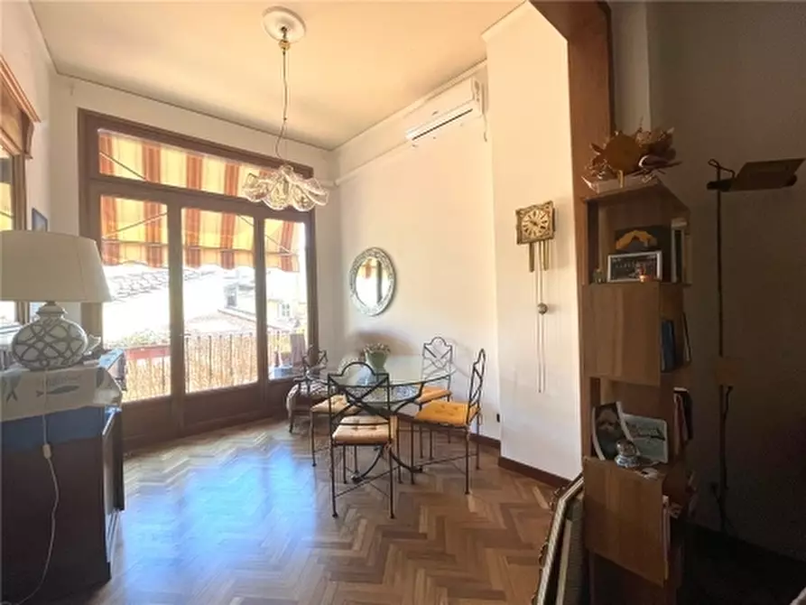 Immagine 9 di Appartamento in vendita  a Firenze