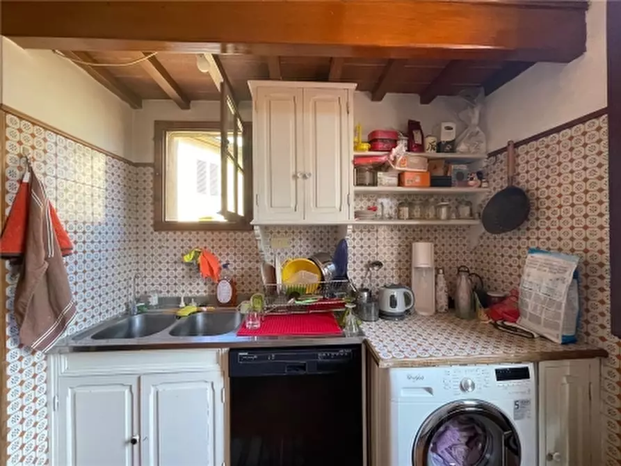 Immagine 33 di Appartamento in vendita  a Firenze