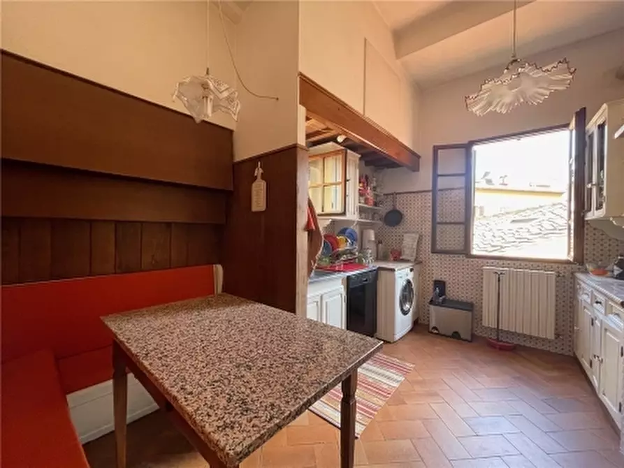 Immagine 34 di Appartamento in vendita  a Firenze