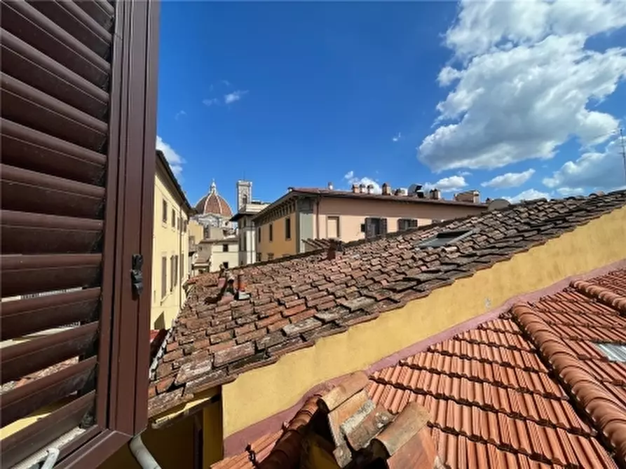 Immagine 40 di Appartamento in vendita  a Firenze