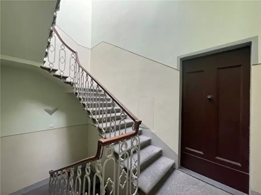 Immagine 45 di Appartamento in vendita  a Firenze