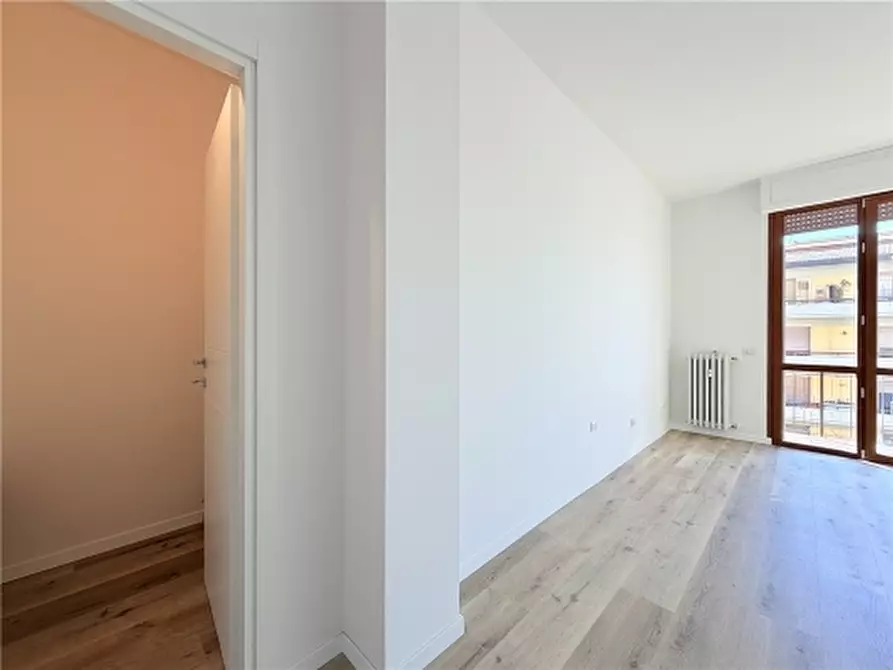 Immagine 5 di Appartamento in vendita  a Scandicci