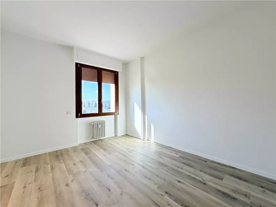 Immagine 10 di Appartamento in vendita  a Scandicci