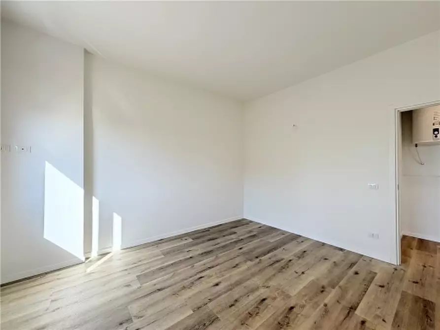 Immagine 13 di Appartamento in vendita  a Scandicci