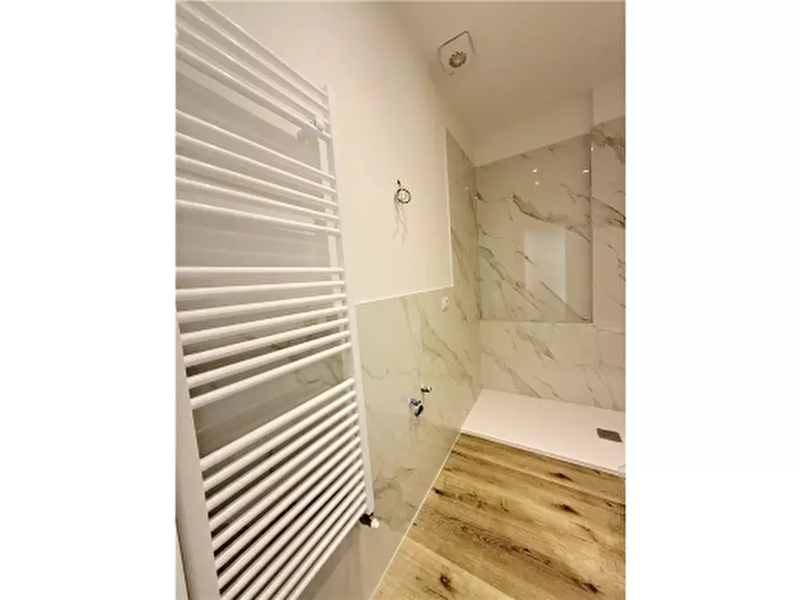 Immagine 14 di Appartamento in vendita  a Scandicci