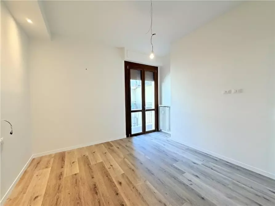 Immagine 2 di Appartamento in vendita  a Scandicci