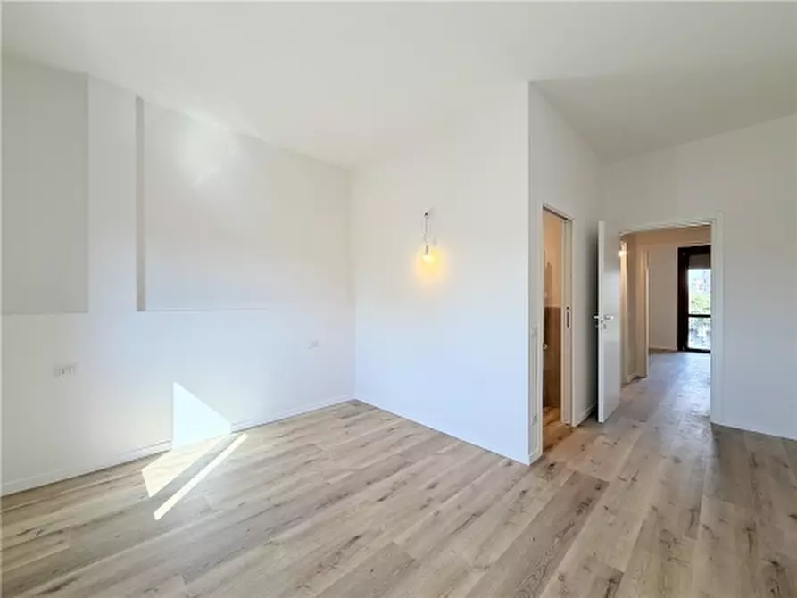 Immagine 10 di Appartamento in vendita  a Scandicci
