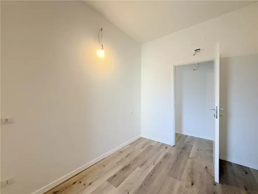 Immagine 21 di Appartamento in vendita  a Scandicci