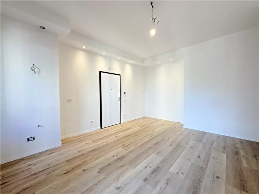Immagine 25 di Appartamento in vendita  a Scandicci