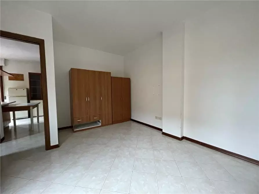 Immagine 10 di Appartamento in vendita  a Firenze