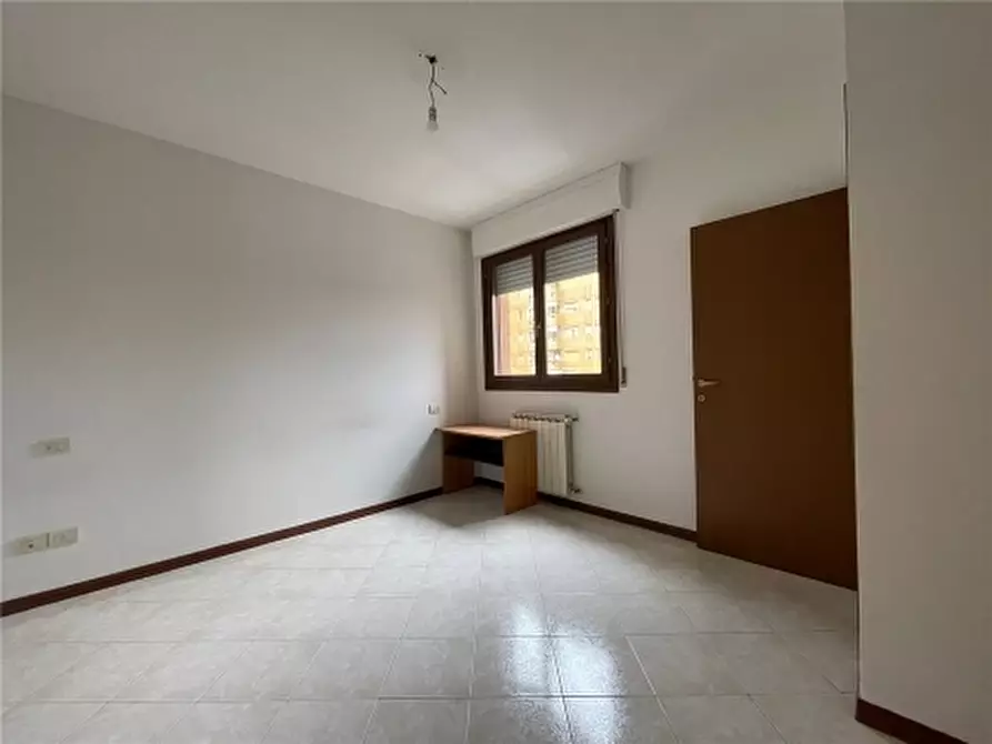 Immagine 13 di Appartamento in vendita  a Firenze