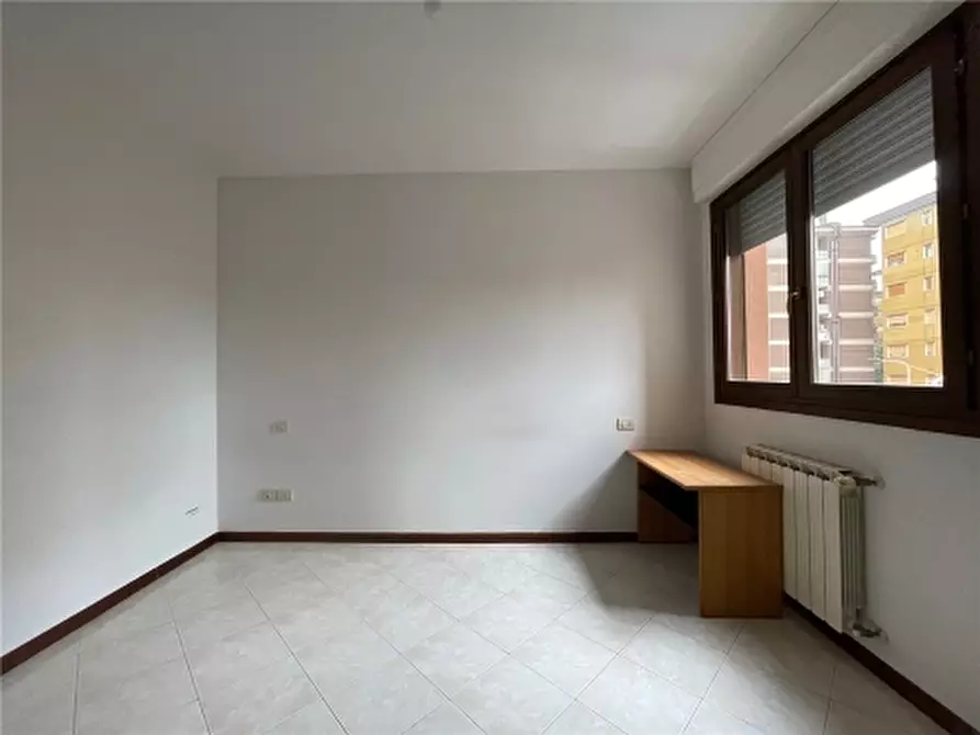 Immagine 14 di Appartamento in vendita  a Firenze