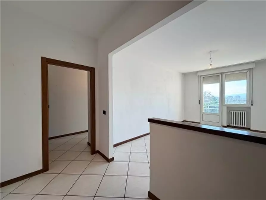 Immagine 11 di Appartamento in vendita  a Firenze