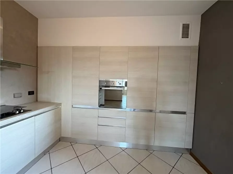 Immagine 18 di Appartamento in vendita  a Firenze