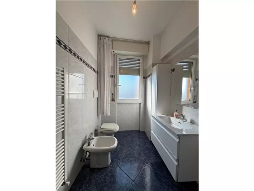 Immagine 31 di Appartamento in vendita  a Firenze