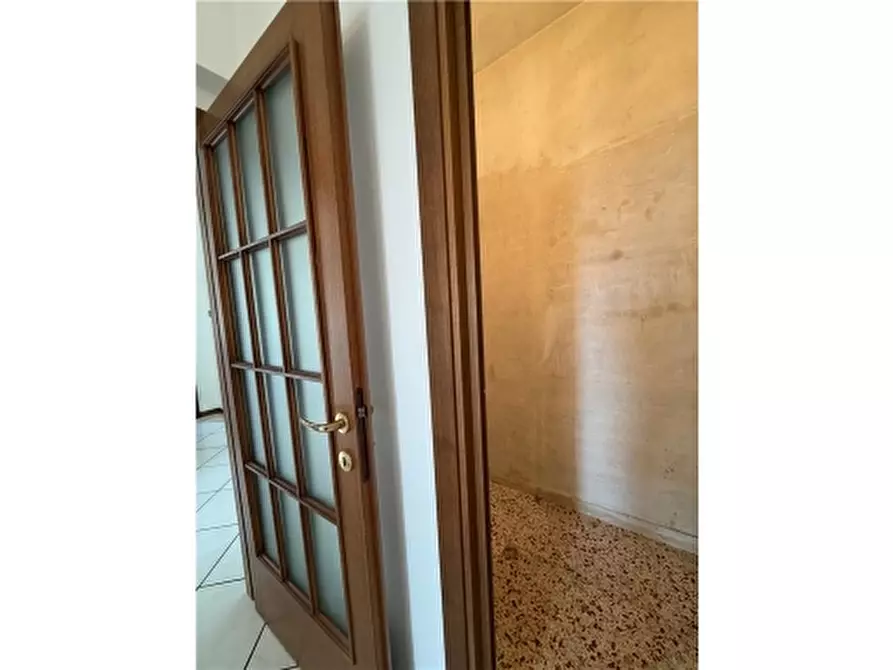 Immagine 34 di Appartamento in vendita  a Firenze