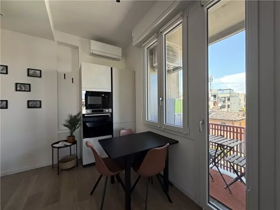 Immagine 5 di Appartamento in vendita  a Firenze