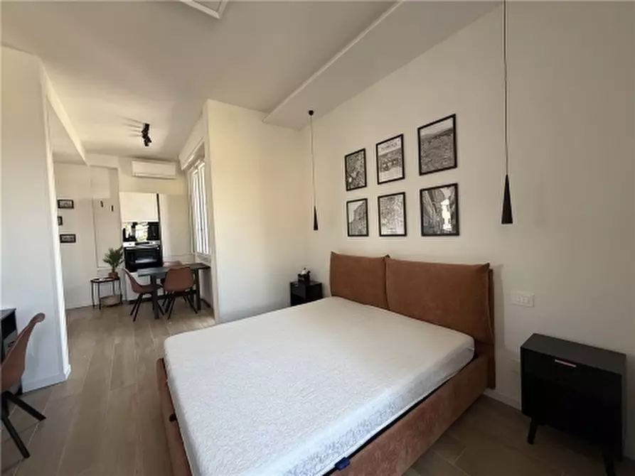 Immagine 9 di Appartamento in vendita  a Firenze