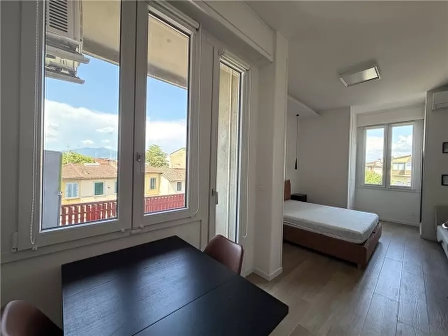 Immagine 11 di Appartamento in vendita  a Firenze