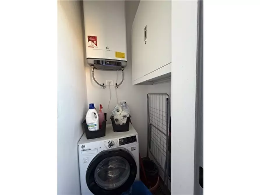 Immagine 19 di Appartamento in vendita  a Firenze