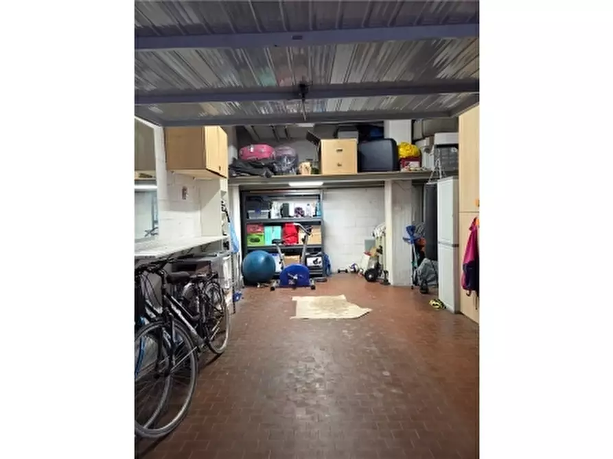 Immagine 13 di Appartamento in vendita  a Scandicci
