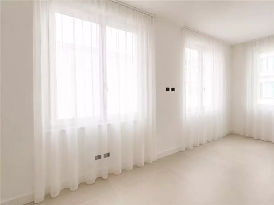Immagine 3 di Appartamento in vendita  a Firenze