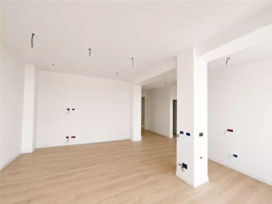 Immagine 6 di Appartamento in vendita  a Firenze