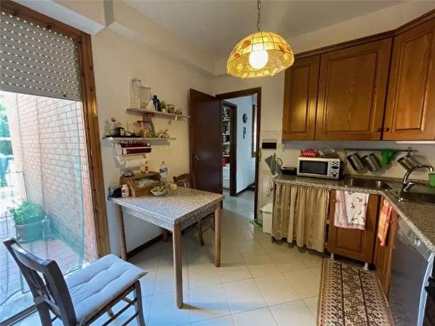 Immagine 16 di Appartamento in vendita  a Firenze