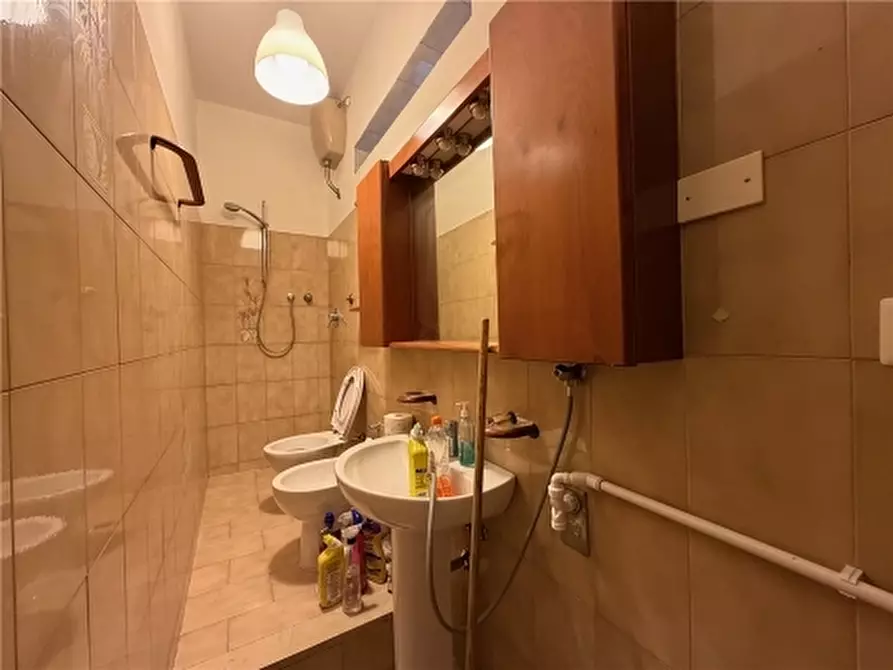 Immagine 26 di Appartamento in vendita  a Firenze