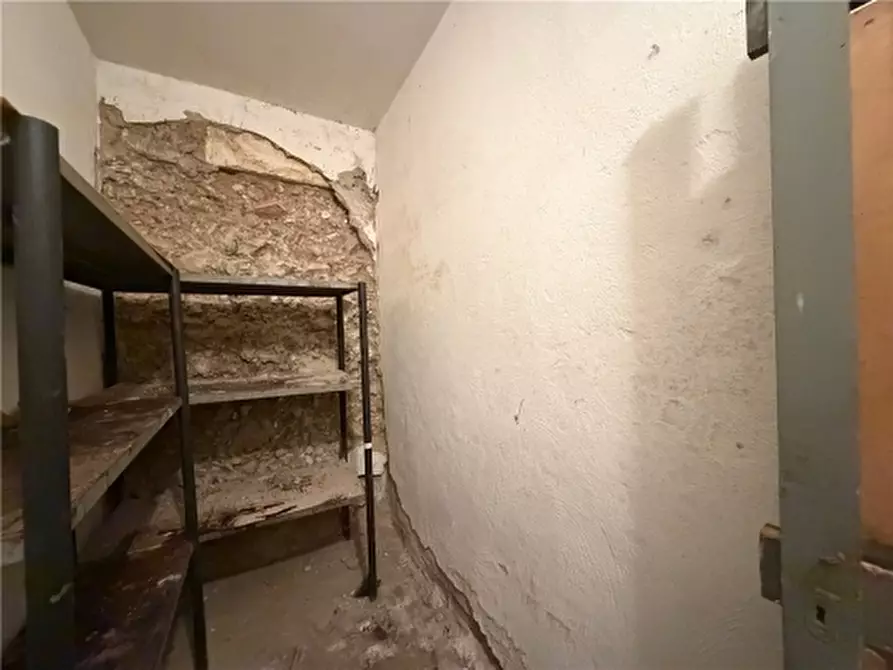 Immagine 40 di Appartamento in vendita  a Firenze