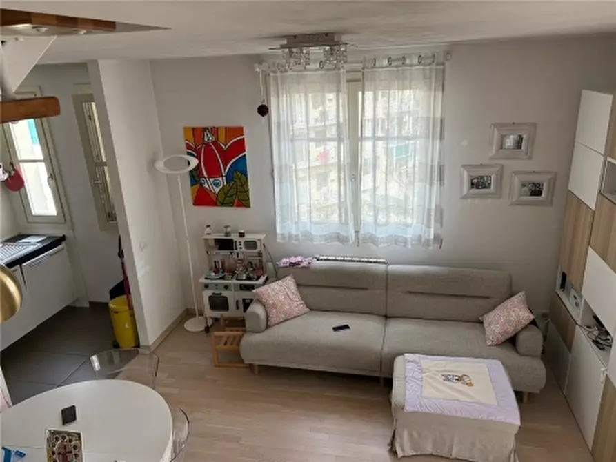 Immagine 2 di Appartamento in vendita  a Firenze