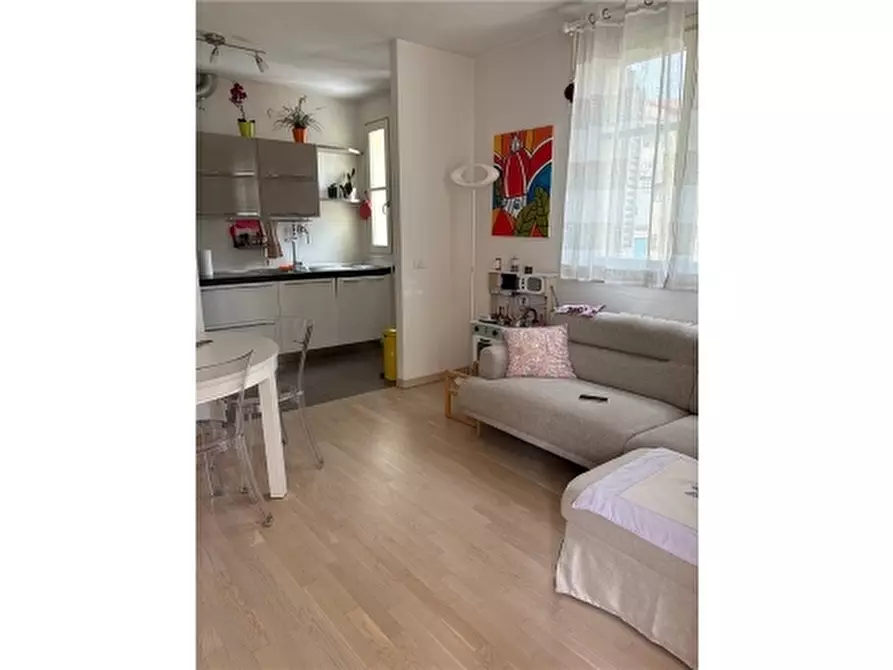 Immagine 3 di Appartamento in vendita  a Firenze