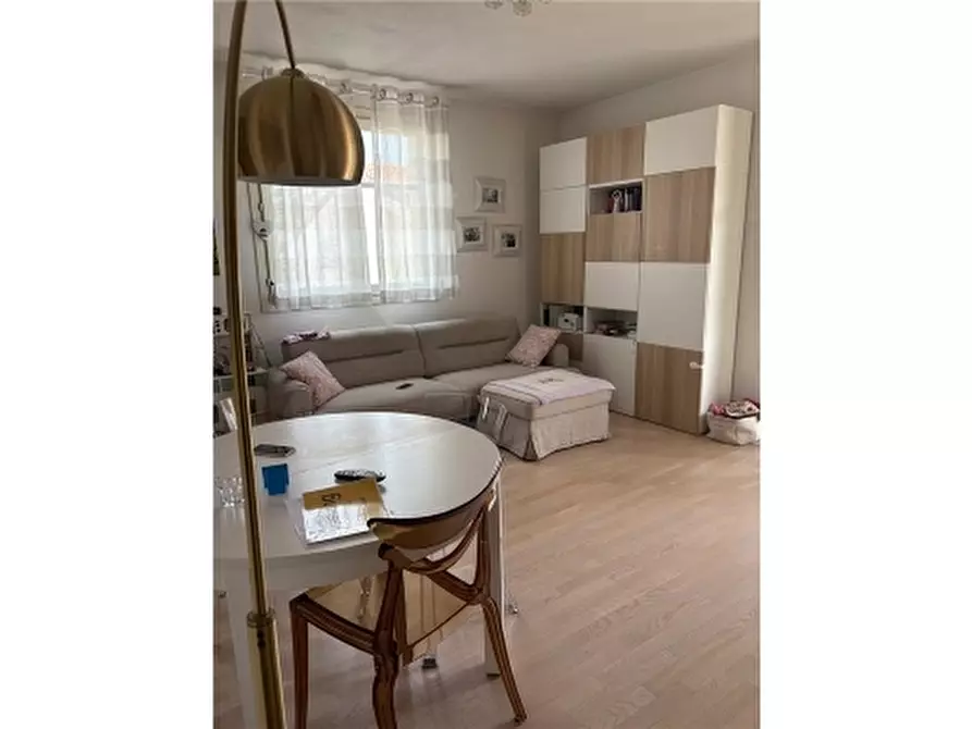 Immagine 6 di Appartamento in vendita  a Firenze