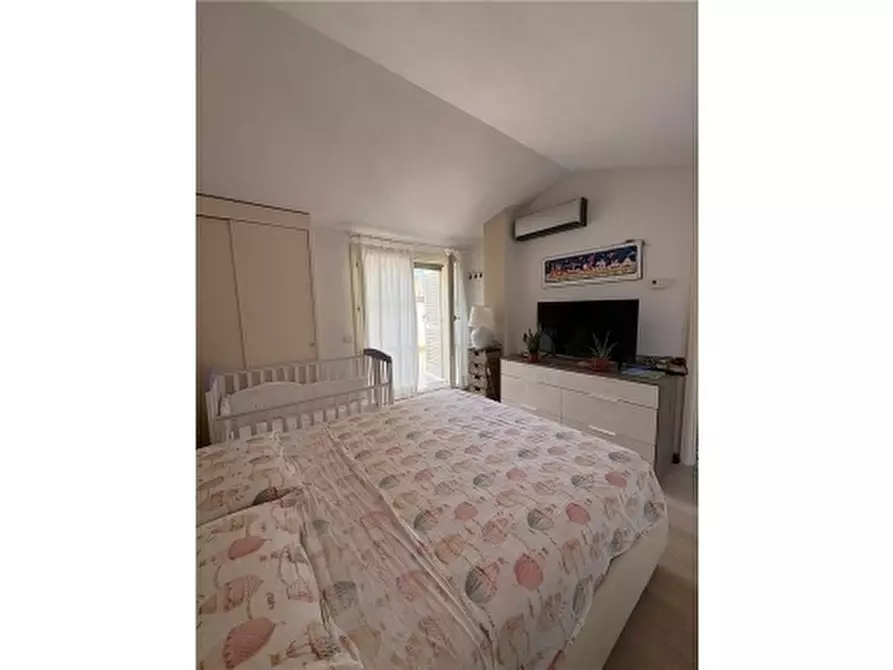 Immagine 13 di Appartamento in vendita  a Firenze