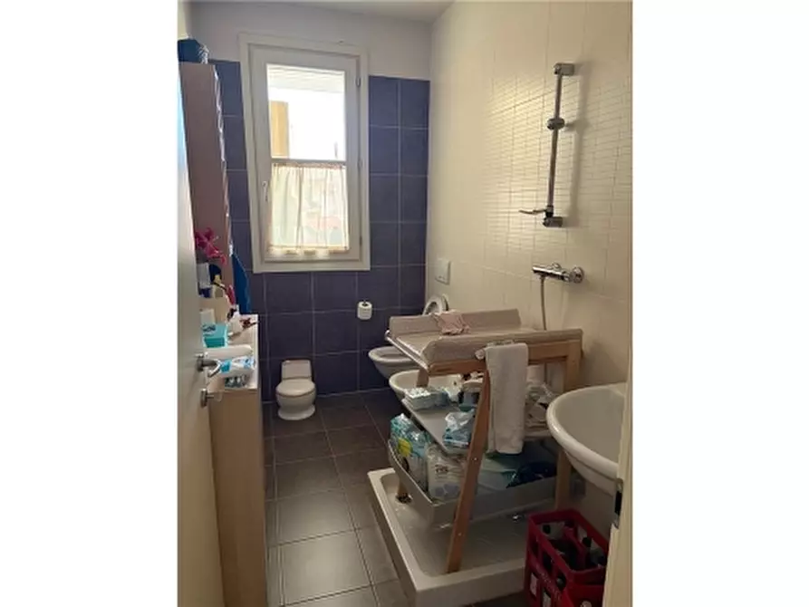 Immagine 17 di Appartamento in vendita  a Firenze