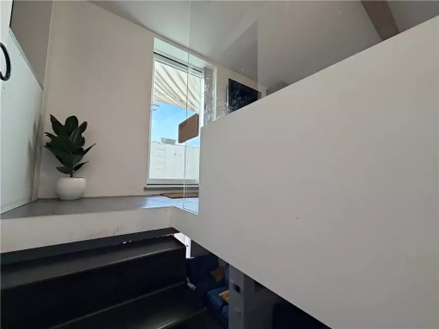 Immagine 9 di Appartamento in vendita  a Firenze