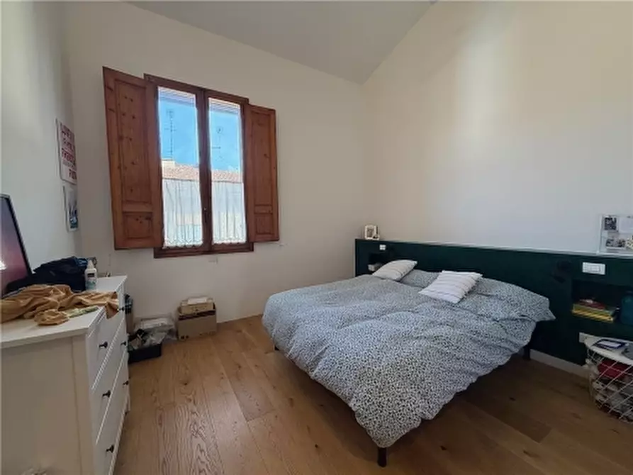 Immagine 11 di Appartamento in vendita  a Firenze